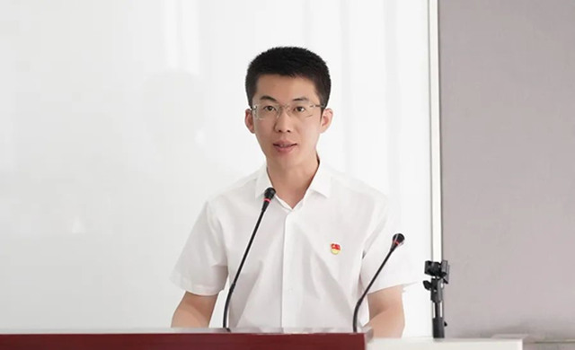 黨委委員、紀(jì)委書記楊明來作黨建工作匯報.jpg